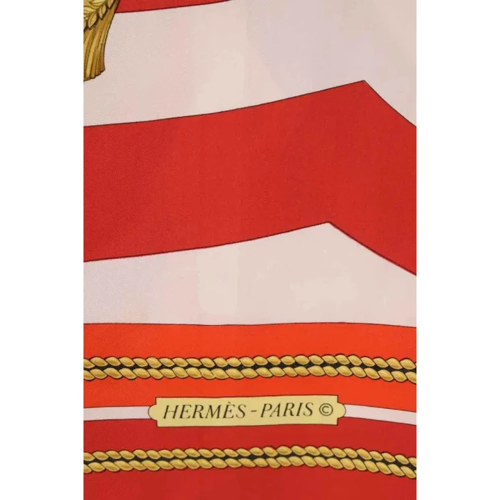 Hermès Vintage Pre-owned Silk scarves Red Dames