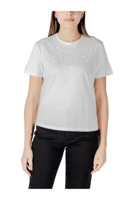 t-shirt-blanc-en-coton-a-manches-courtes