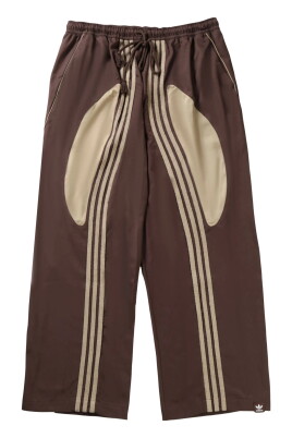 woven-pants-for-active-lifestyle