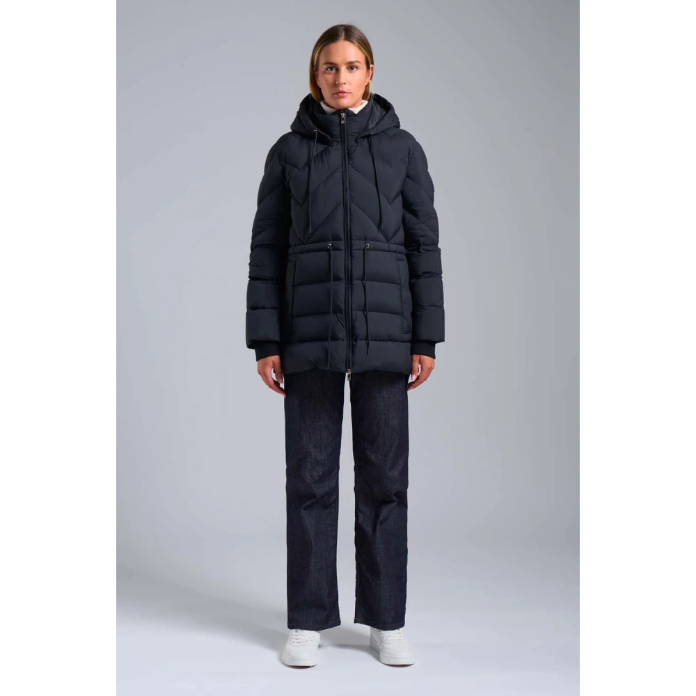 Ciesse Piumini Hirta 200 gram zwarte donsjack met afneembare capuchon Black Dames