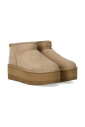 botte-plateforme-en-daim-beige-avec-uggplush