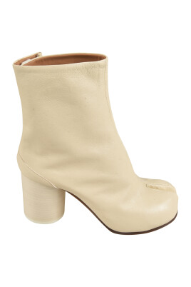 tabi-ankle-boots
