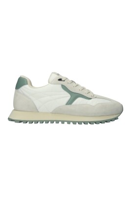 runner-sneaker