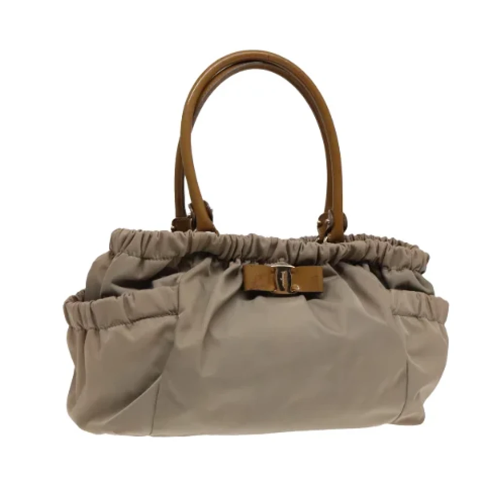 Salvatore Ferragamo Pre-owned Fabric handbags Beige Dames