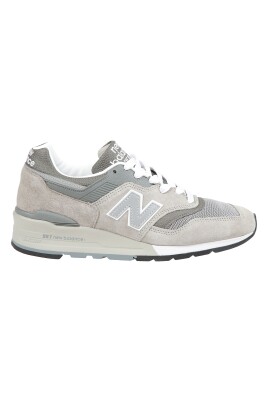 lifestyle-sneakers-with-encap-cushioning