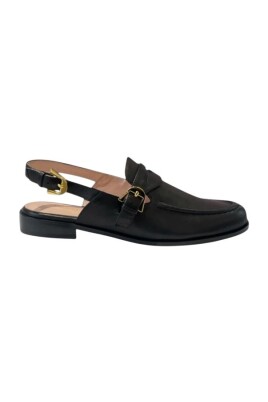 black-flat-shoes-with-buckle-closure