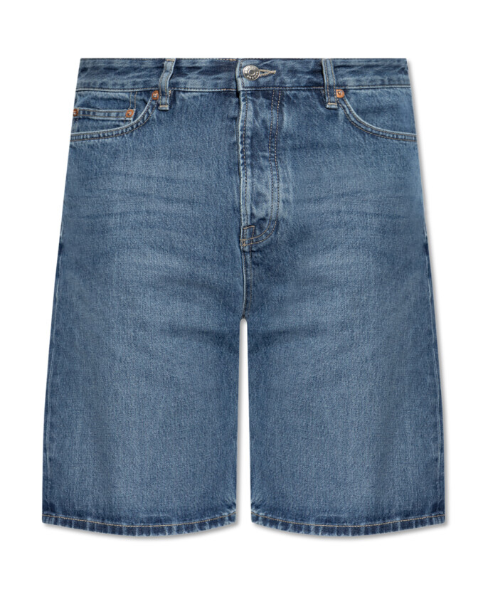short-en-jean-saeddie