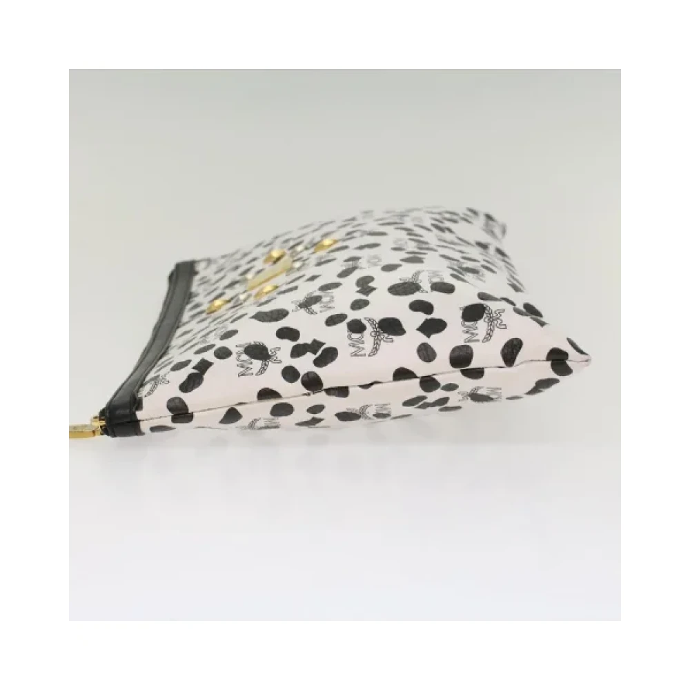 MCM Pre-owned Leather clutches White Dames
