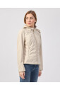 veste-beige-a-capuche-en-softshell