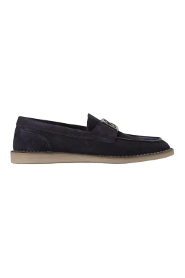 Suede Loafers med metalldetaljer