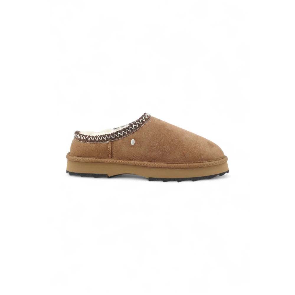 EMU Australia Sharky Scuff Chestnut Brown Womens slipper mules W13179-20 in a Plain Sheepskin in Size 4 - Image 4