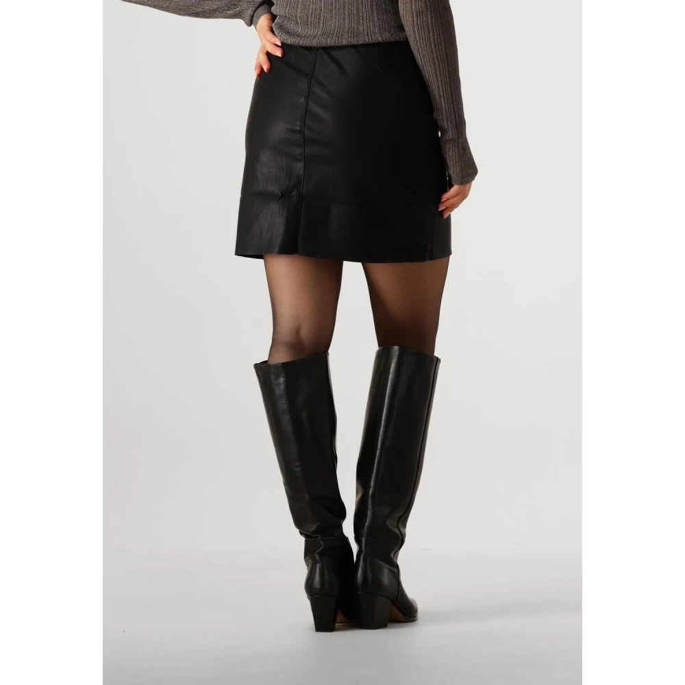 Knit-ted Veelzijdige Tess Minirok Black Dames