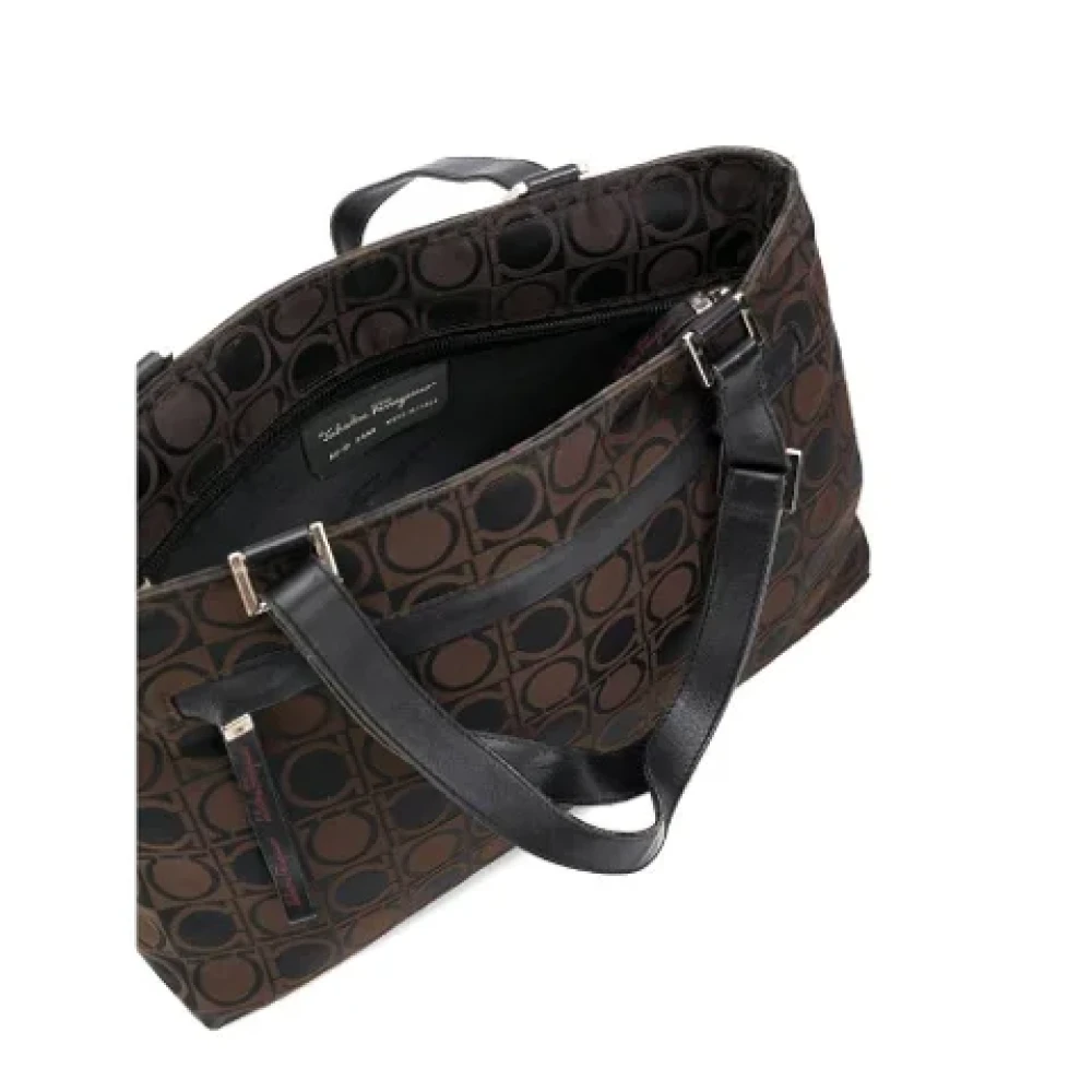 Salvatore Ferragamo Pre-owned Cotton handbags Brown Dames