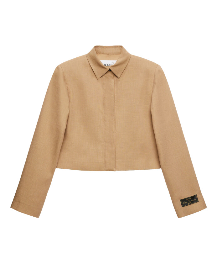 beige-jacket-for-stylish-look