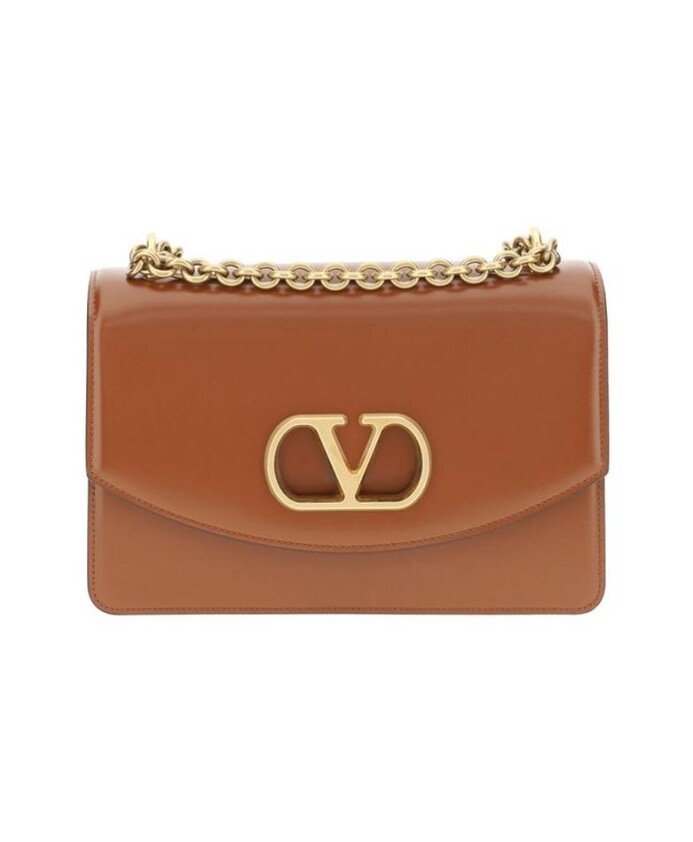 chic-vlogo-shoulder-bag-with-chain