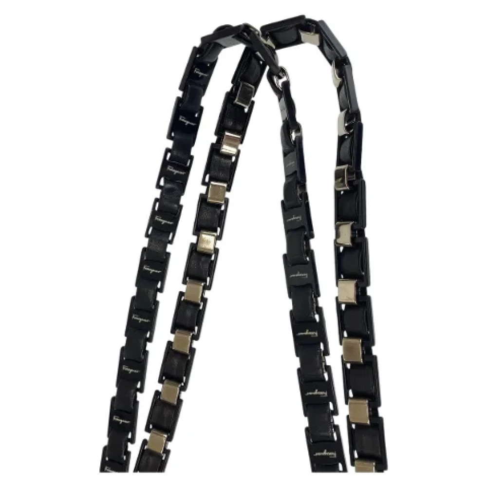 Salvatore Ferragamo Pre-owned Leather shoulder-bags Black Dames