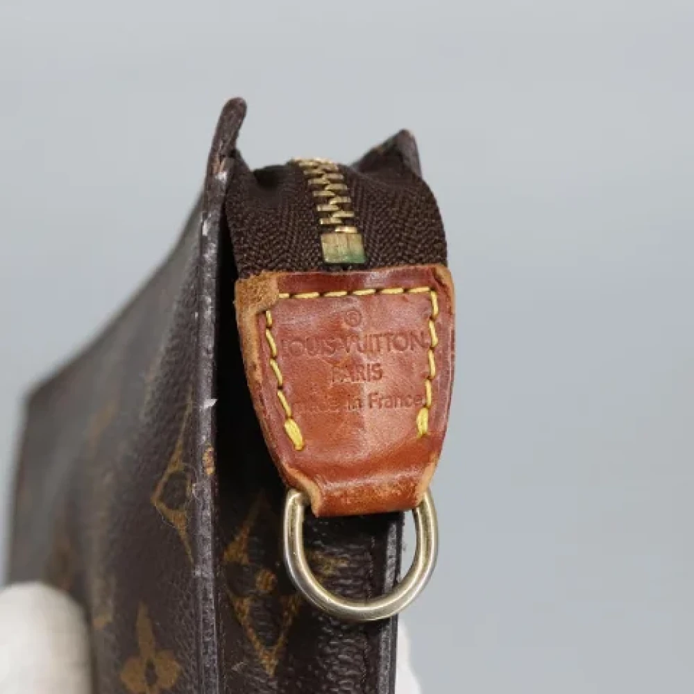 Louis Vuitton Vintage Pre-owned Canvas pouches Brown Dames
