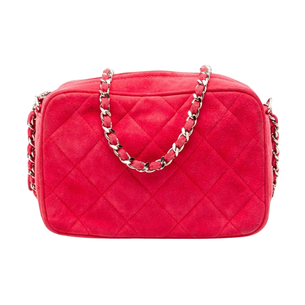 Chanel Vintage Women's Red Pre-Owned Quilted Chain Shoulder Bag