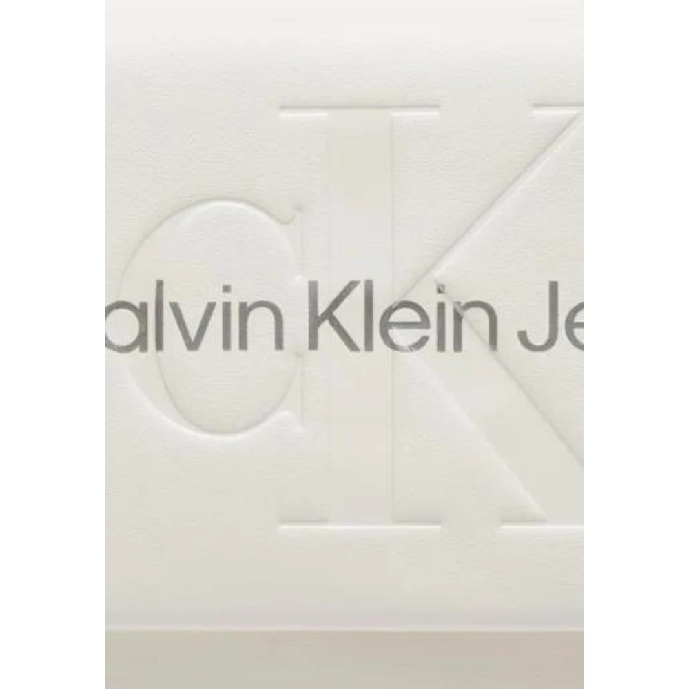 Calvin Klein Jeans Gevormde Flap Convertible Tas Lente Zomer Collectie White Dames