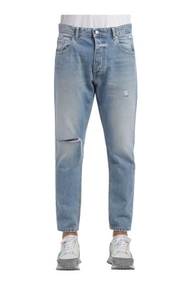 regular-fit-cropped-jeans-with-distressed-details