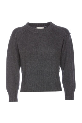 grey-sweater