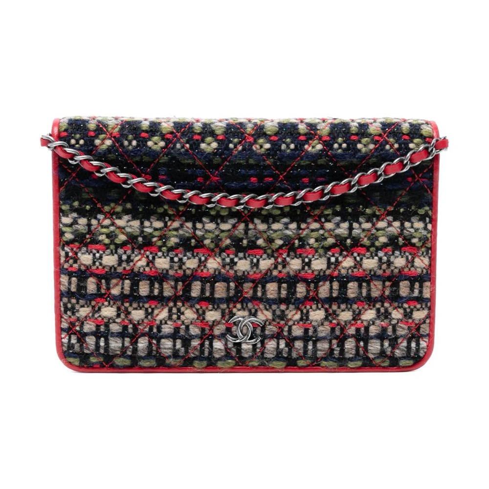 Chanel Vintage Women's Red Vintage Cross Body Bags, One Size, Pre-Owned Chain Flap Bag