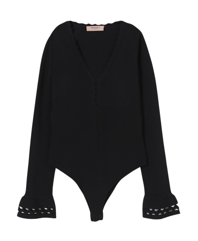 pull-noir-a-col-en-v-avec-poignets-decoupes-au-laser