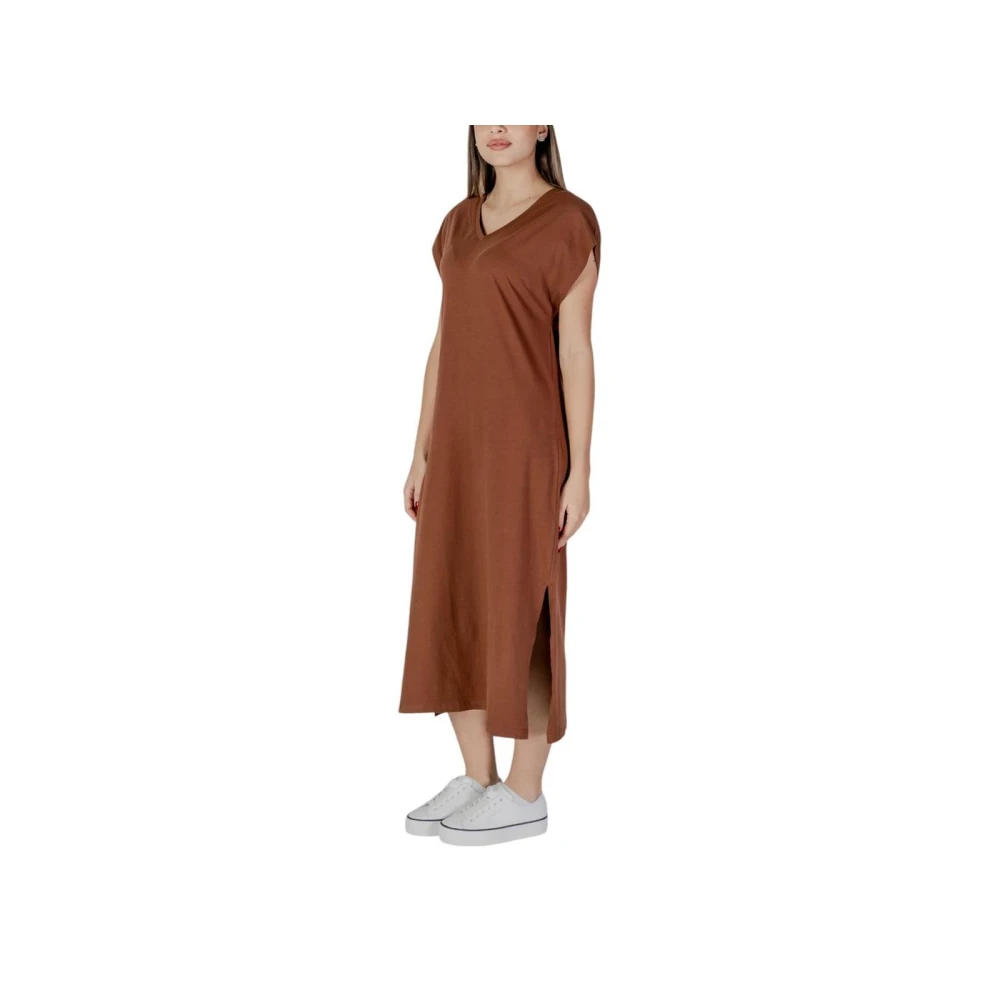 b.Young Bruine Katoenen V-hals Midi Jurk Brown Dames