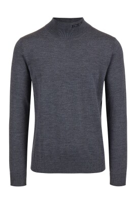 pull-a-col-roule-ajuste-en-merinos-gris-fonce-avec-logo-contrastant