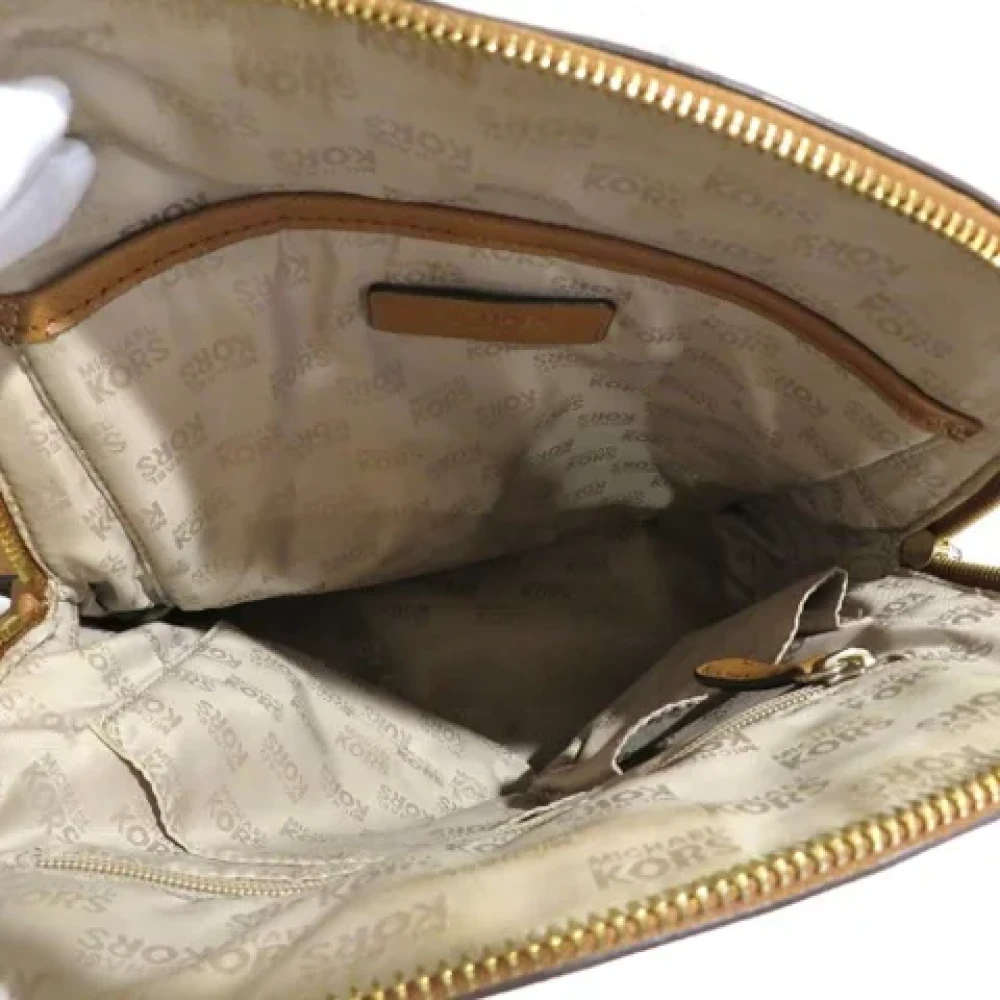 Michael Kors Pre-owned Canvas backpacks White Dames