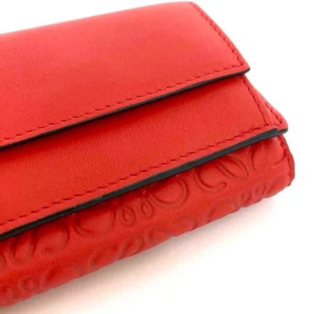 Loewe Pre-owned Leather wallets Red Dames