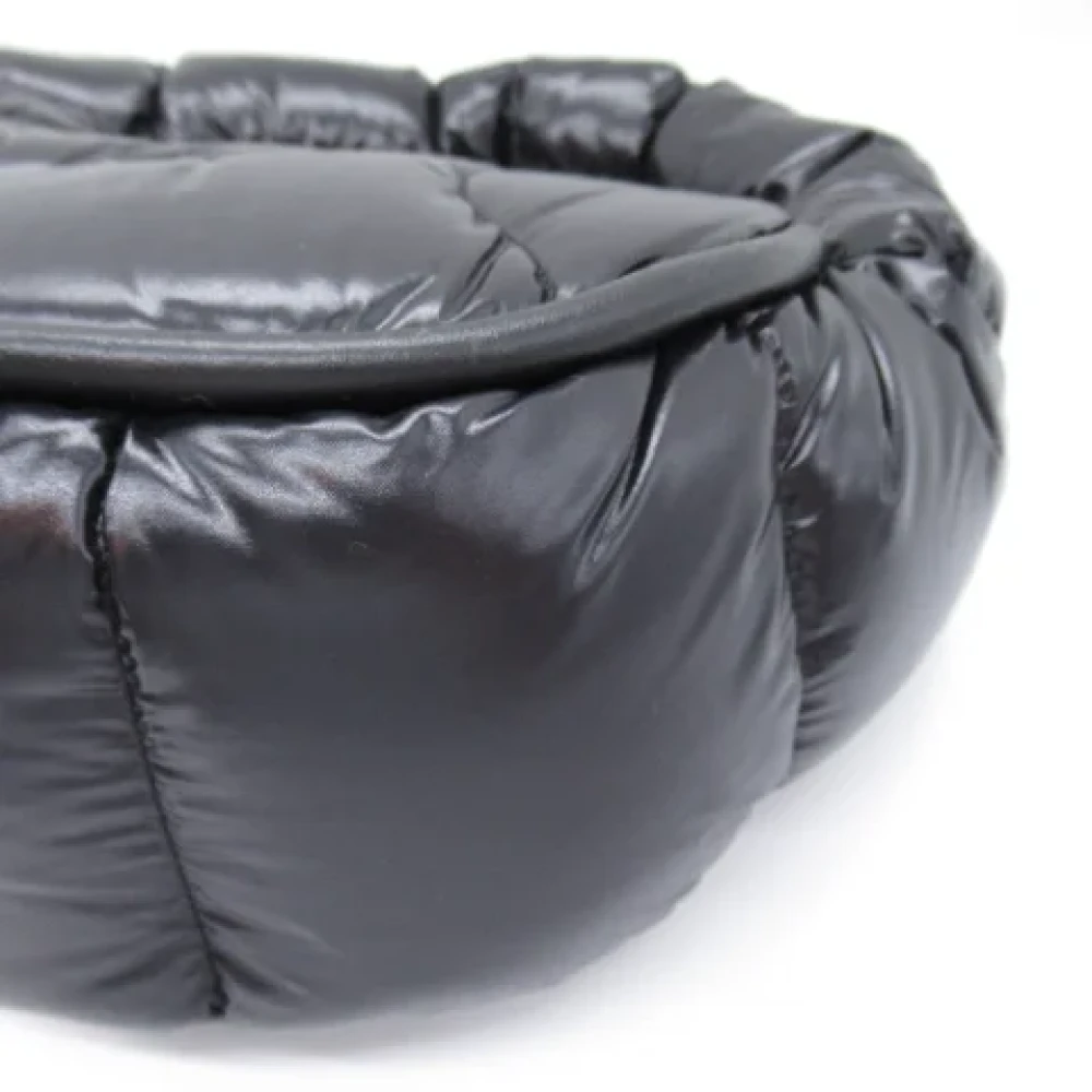 Moncler Pre-owned Fabric shoulder-bags Black Dames