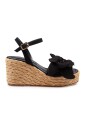 sandale-en-daim-noir-avec-application-florale