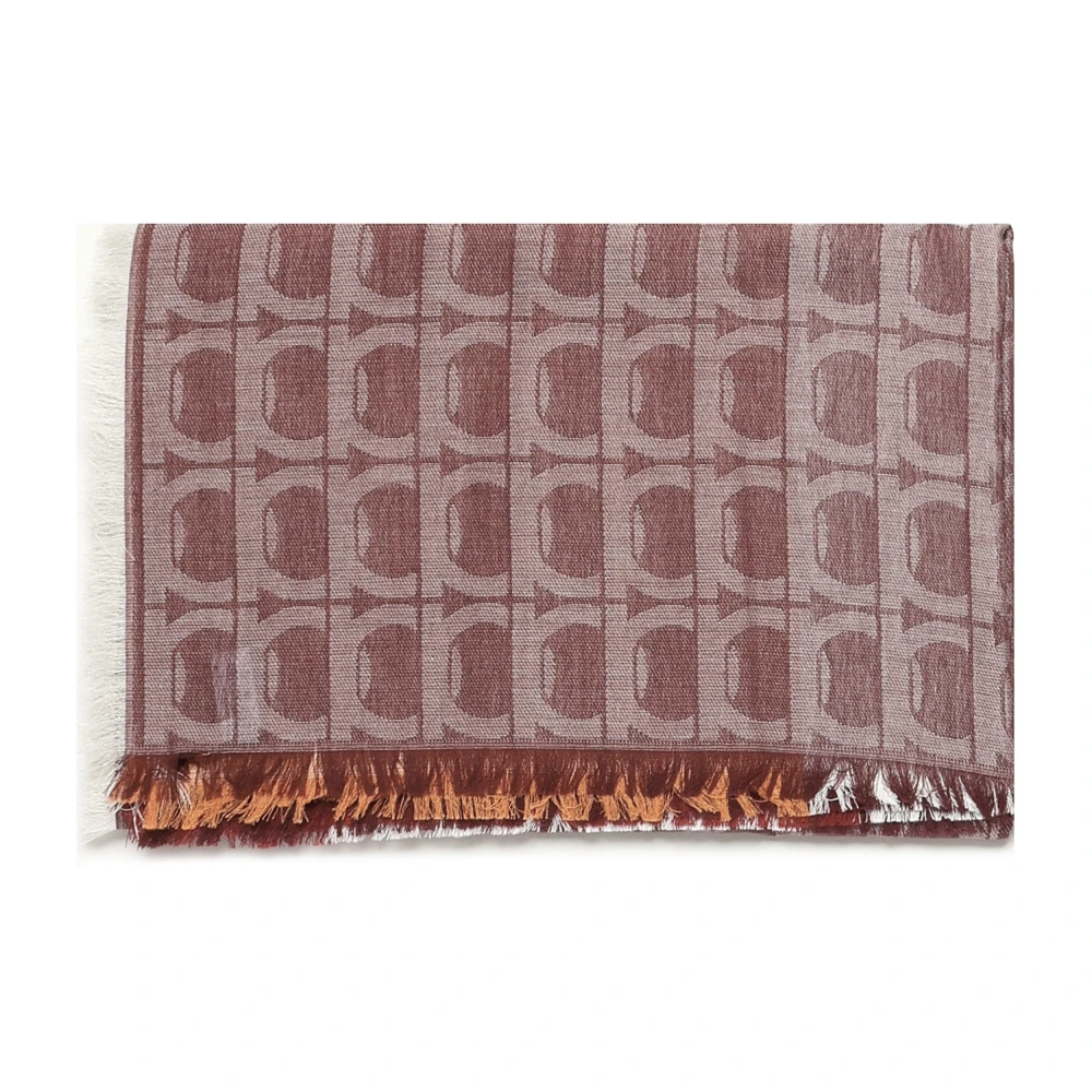 Accessories > Scarves - - Ferragamo - Modalova