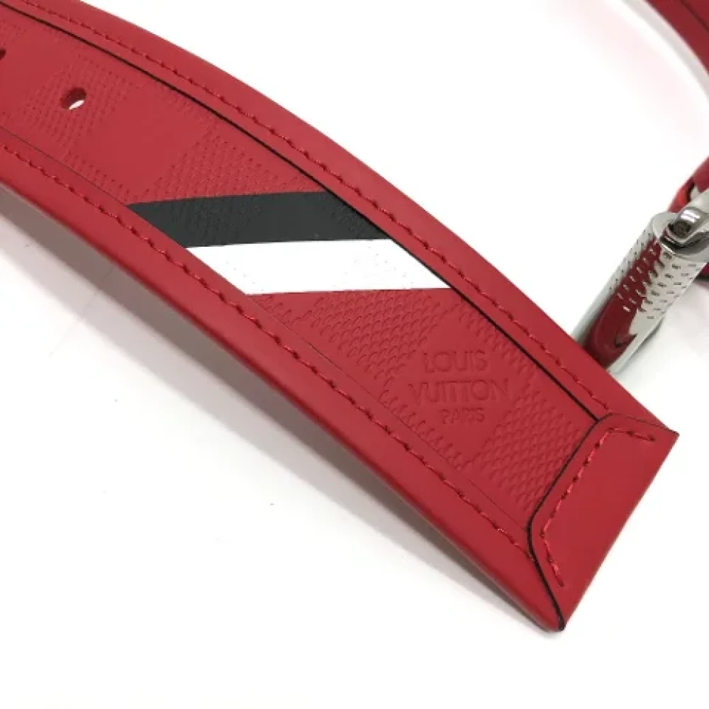 Louis Vuitton Vintage Pre-owned Leather belts Red Dames