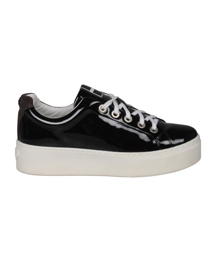 gummy-sneakers-met-rubberen-plateauzool