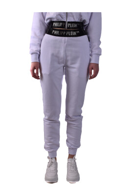 stylish-pants-for-men-and-women
