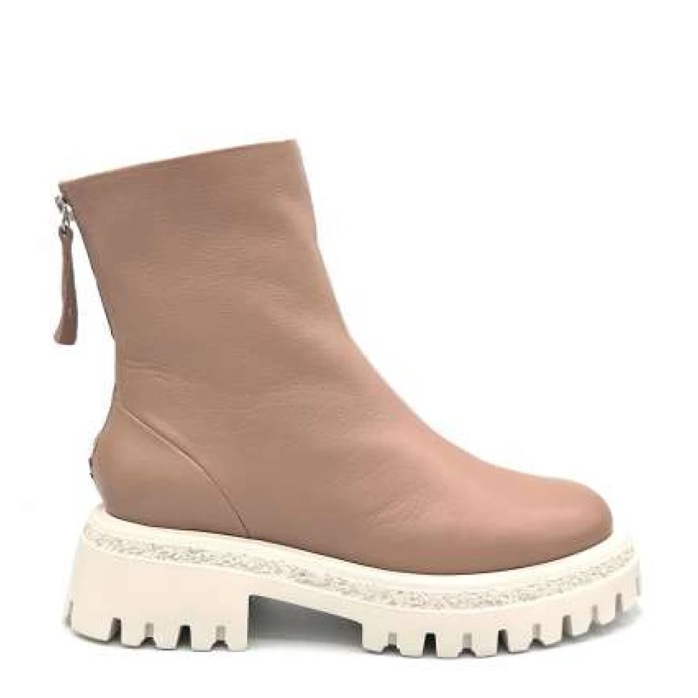 Shoes > Boots > Ankle Boots - - Halmanera - Modalova