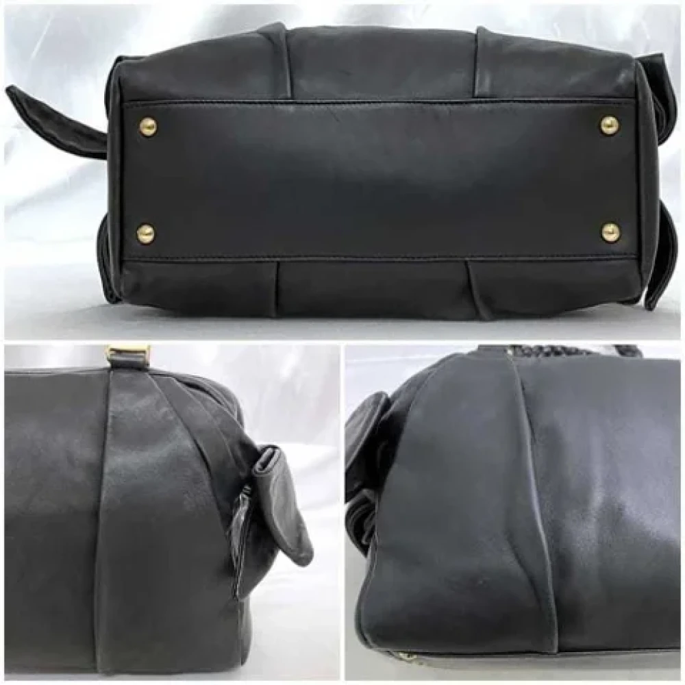 Salvatore Ferragamo Pre-owned Leather handbags Black Dames