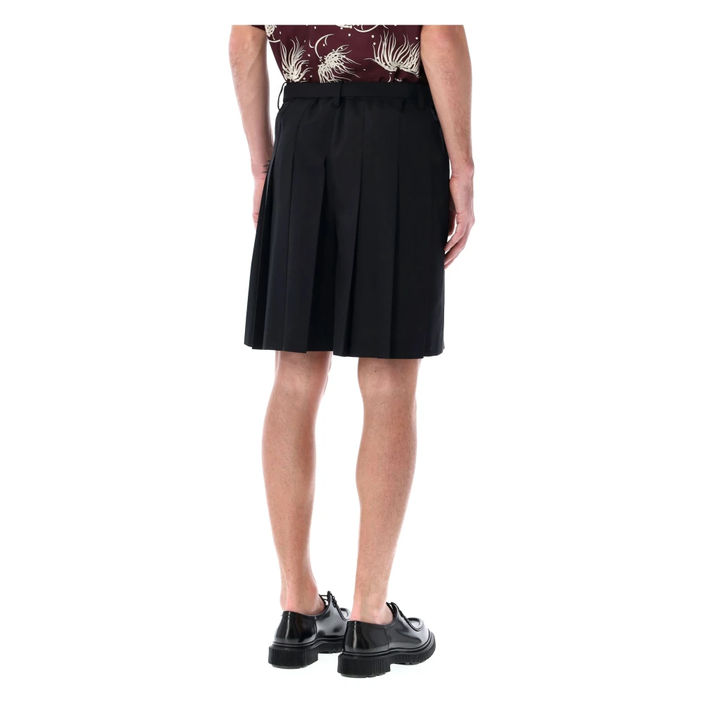 Sacai Zwarte Geplooide Shorts Verhoog Garderobe Stijl Black Heren