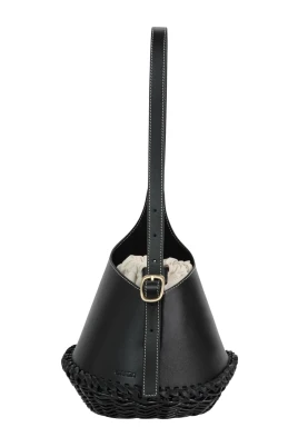 Skulptural Bucket Bag
