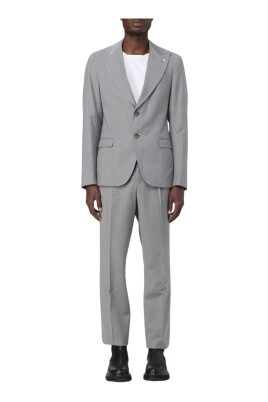 burgundy-sophisticated-two-piece-suit