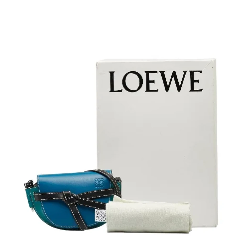 Loewe Pre-owned Leather crossbody-bags Blue Dames