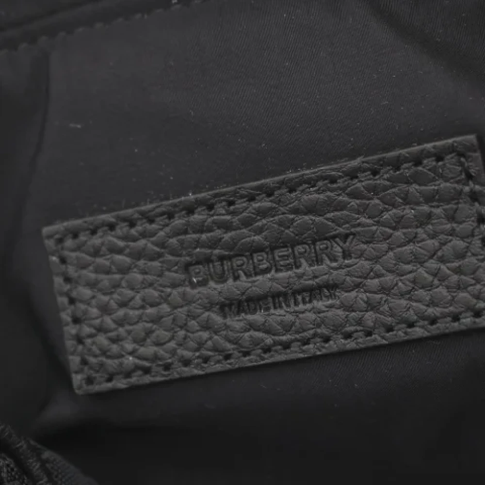 Burberry Vintage Pre-owned Nylon crossbody-bags Black Dames