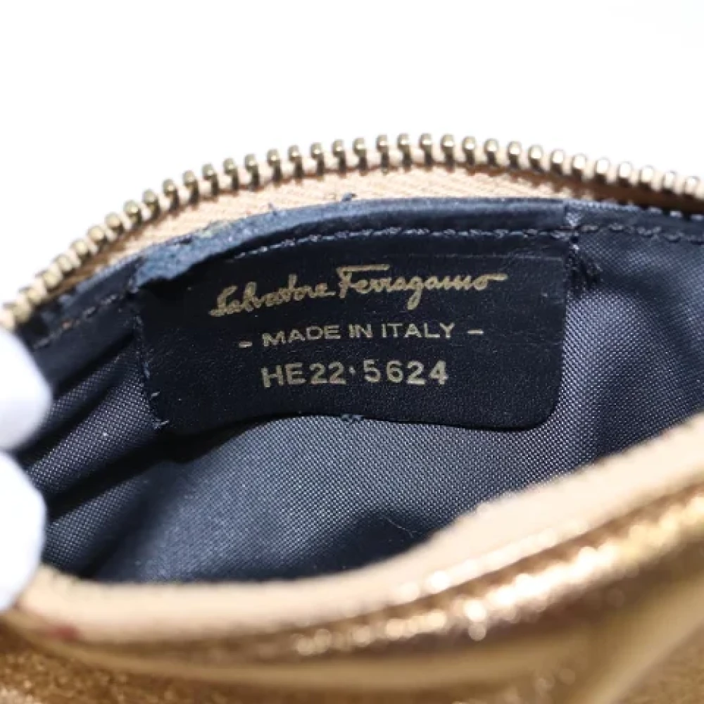 Salvatore Ferragamo Pre-owned Leather wallets Yellow Dames