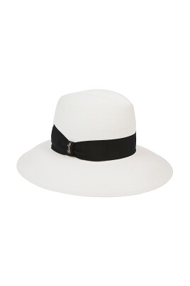 black-panama-fine-hat