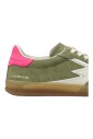 sneakers-en-daim-vert-sauge-avec-nubuck-rose