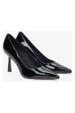 escarpins-noirs-a-talons-aiguilles-et-bout-pointu
