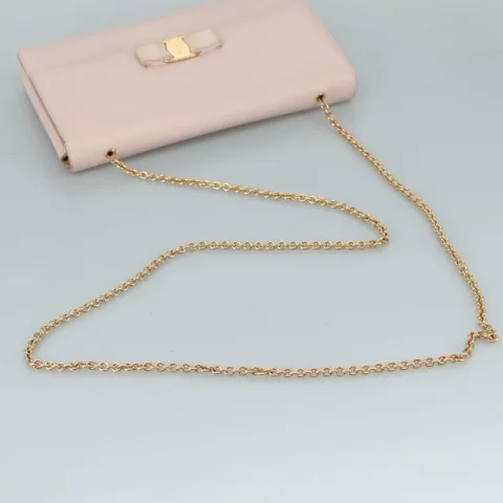 Salvatore Ferragamo Pre-owned Leather shoulder-bags Pink Dames