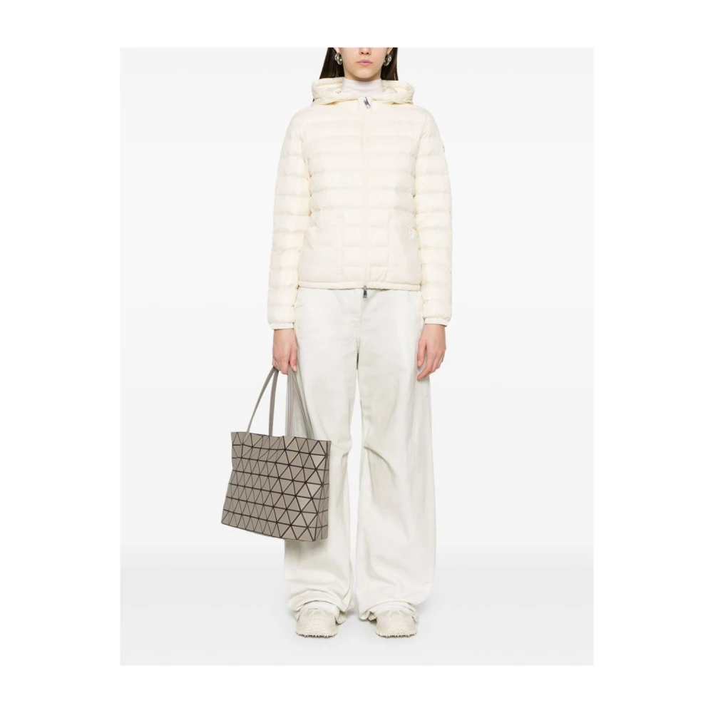 Moncler Witte Jas met Trekkoordcapuchon en Logopatch Beige Dames